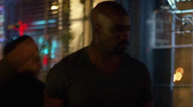 Luke Cage - Bottle Smash and Kick to the Head