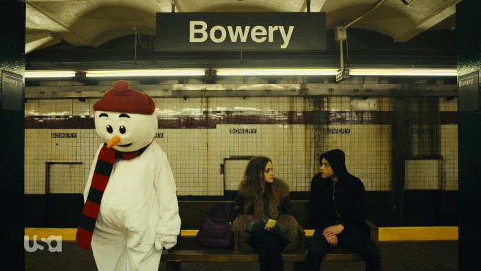 Elliot and Darlene with Kevin McAllister (Alt)