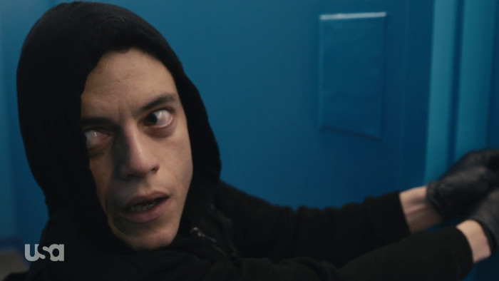 Elliot Saves Darlene (Alt)