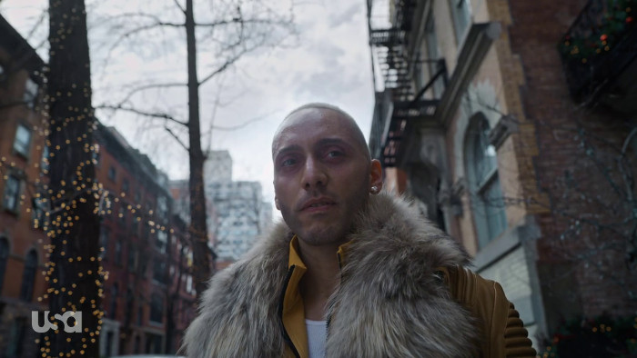 Vera Stalking Krista (Alt)