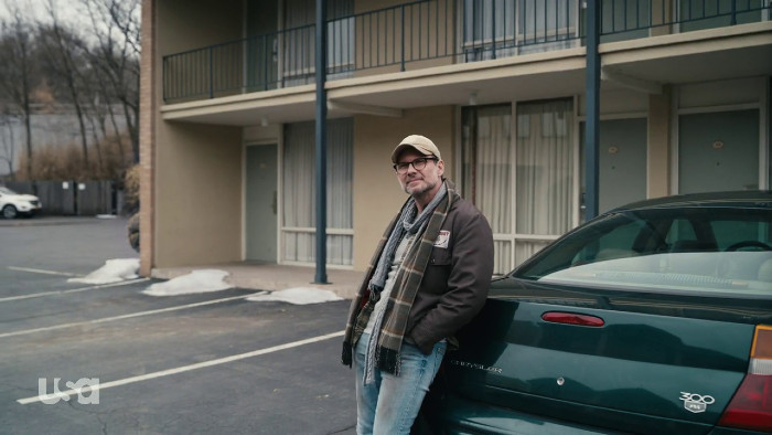 Mr. Robot Laughs at Darlene (Alt)