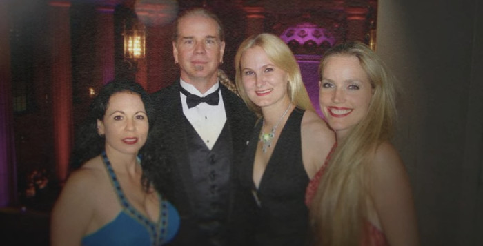 Doc Antle's Women (Alt)